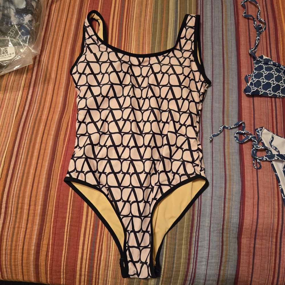 ❌❌SOLD❌❌ Elsewhere❌❌ Valentino Garavani Nude and Black Geometric Swimsuit